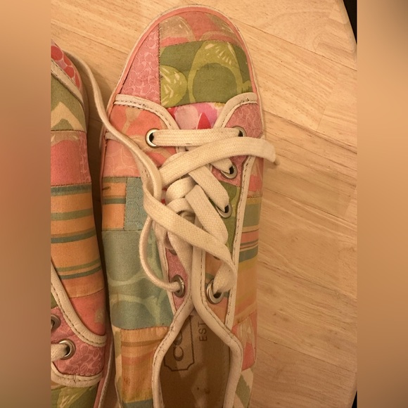 COACH VINTAGE PATCHWORK CANVAS AND LEATHER SNEAKERS - Picture 6 of 12